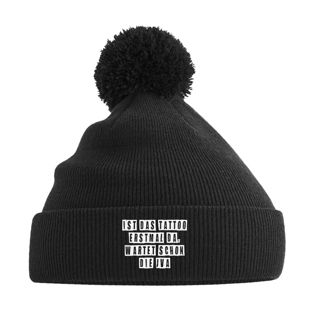 JVA - Bommelmütze Beanie     Tattoo Fashion von inked-mafia.de. Dieses Teil gehört in jeden Kleiderschrank eines inked-rebels! Finde ideale Geschenke für Tätowierte, Tattoofans oder Tätowierer.
