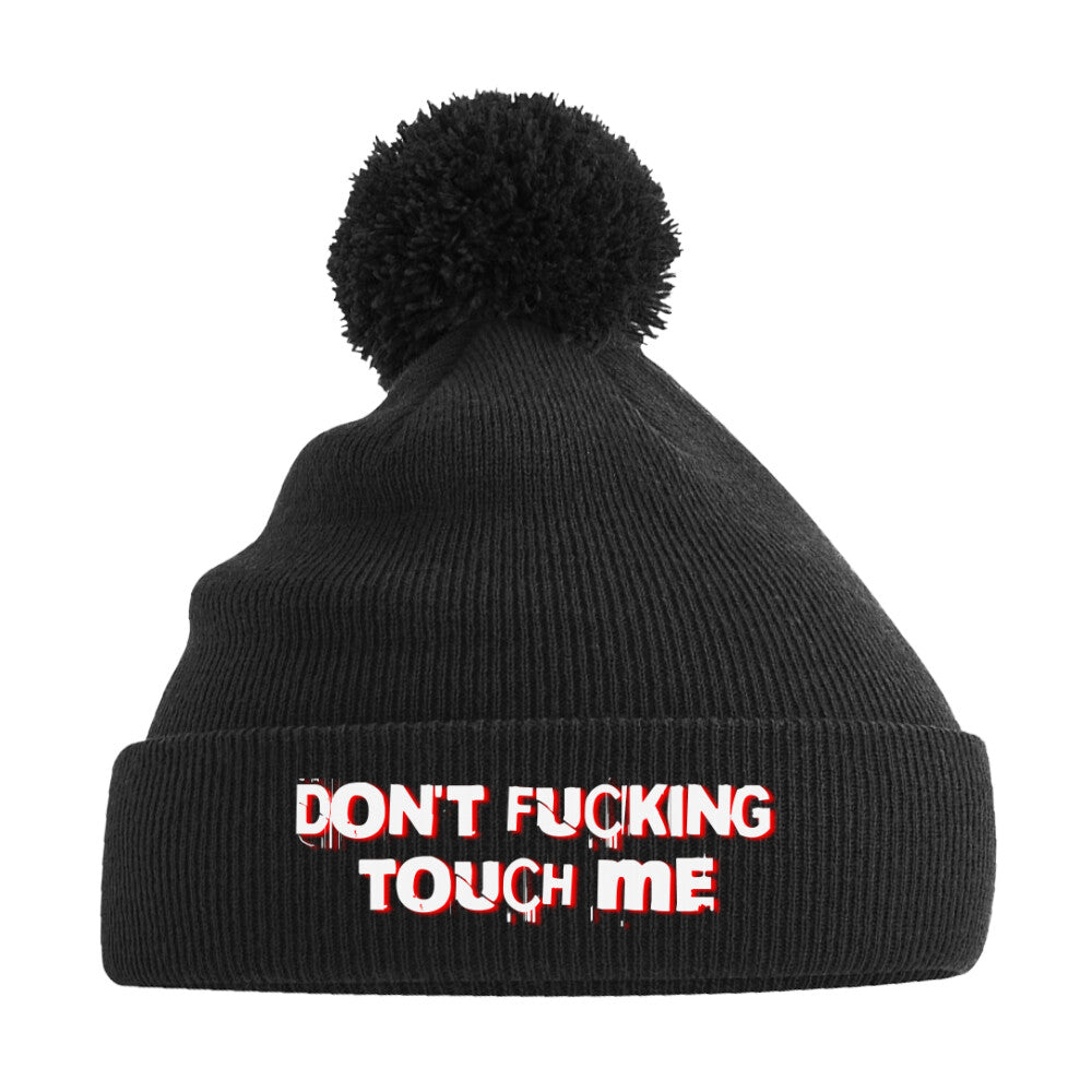 Dont touch me - Bommelmütze Beanie  One Size Schwarz  Tattoo Fashion von inked-mafia.de. Dieses Teil gehört in jeden Kleiderschrank eines inked-rebels! Finde ideale Geschenke für Tätowierte, Tattoofans oder Tätowierer.